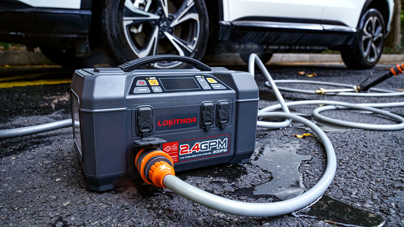 水泵版汽車應(yīng)急啟動電源AW401 水泵版汽車應(yīng)急啟動電源AW401