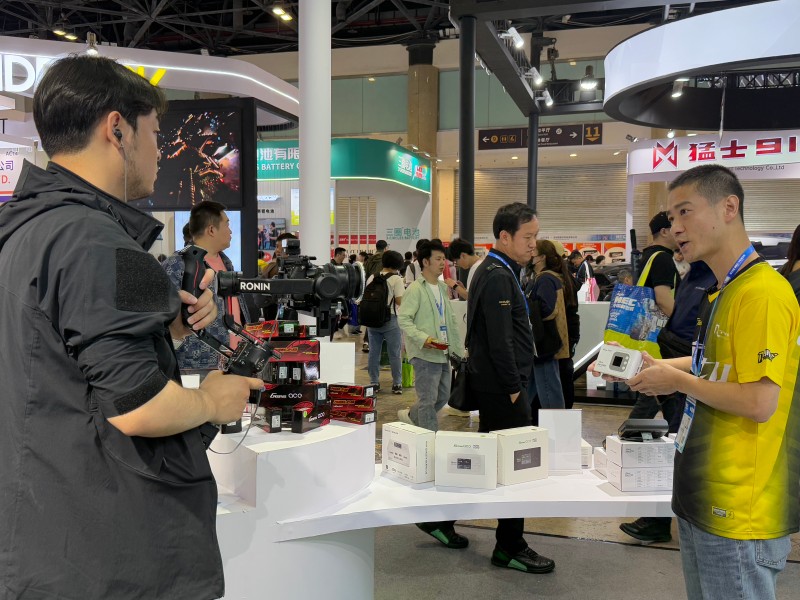 充電器燃情時刻 充電器燃情時刻